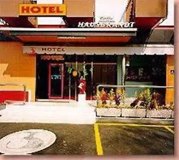 Tre Santi Hotel 2*